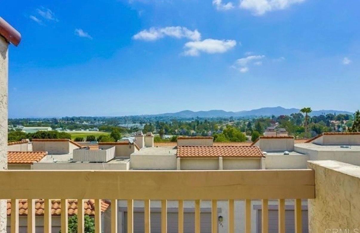 671 Ascot Dr - Photo 2 of 11