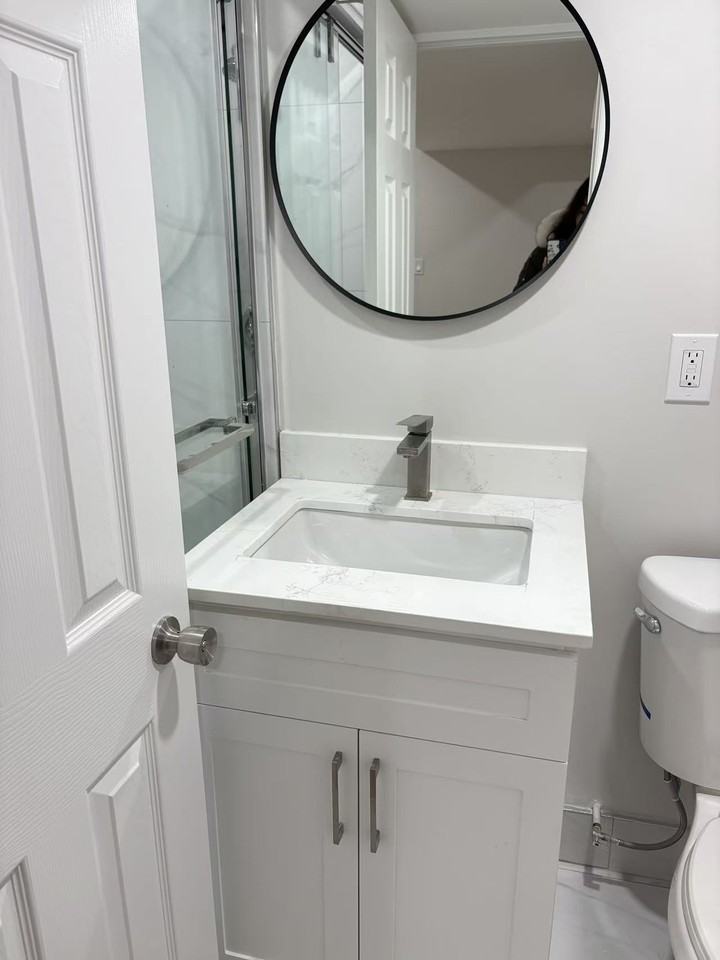 Palmerston Blvd & College St - Photo 6 of 9