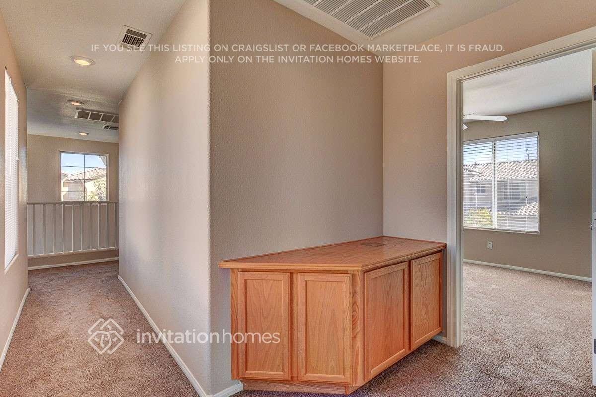 10471 Anacostia St - Photo 7 of 17