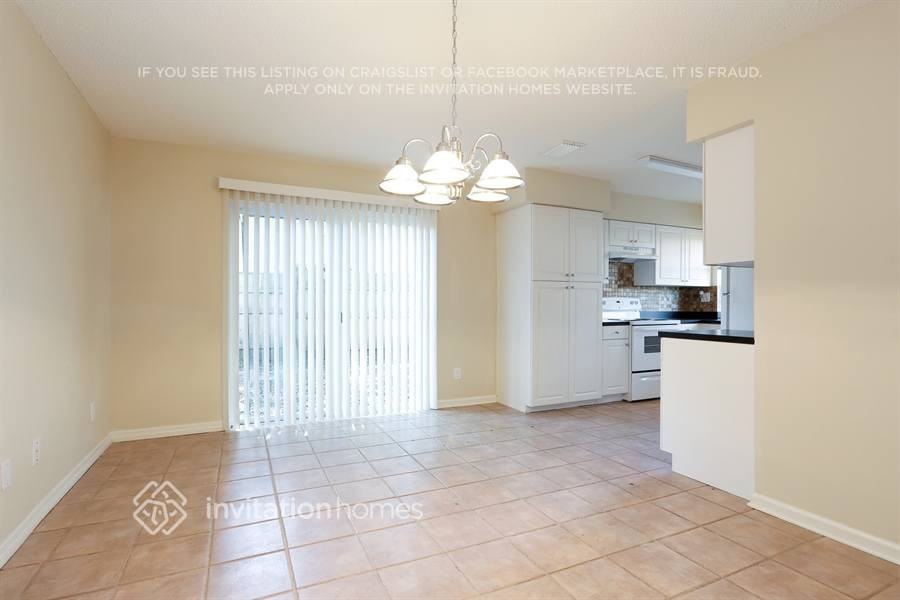 2732 Wiltshire Ave - Photo 5 of 21