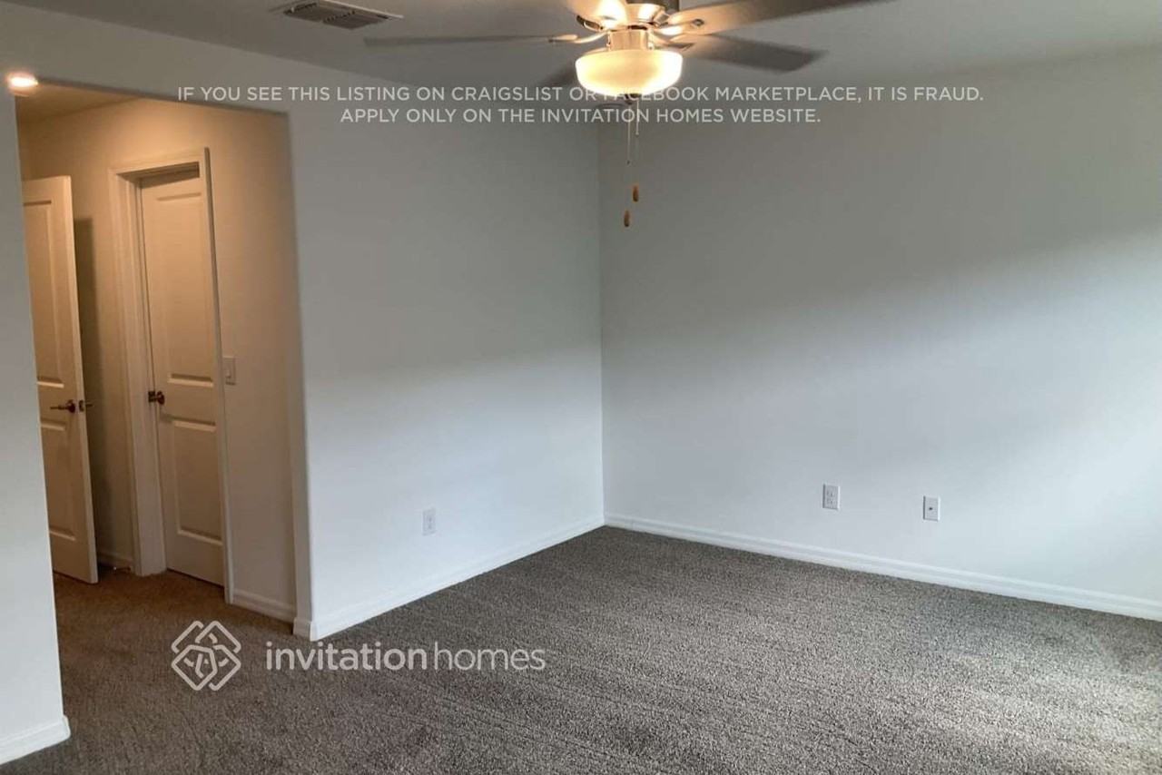 8286 Crescent Oaks Dr - Photo 5 of 17