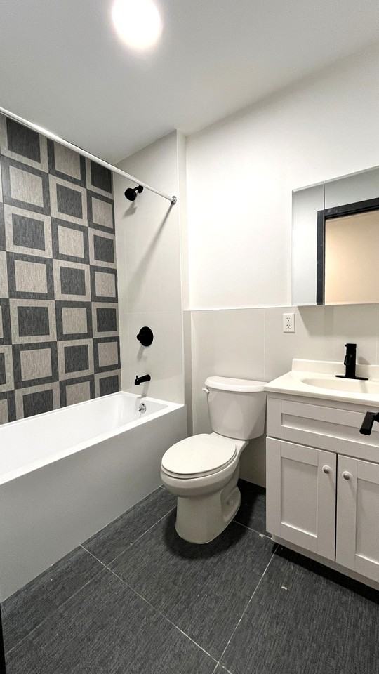 2008 Fulton St #1 - Photo 2 of 7