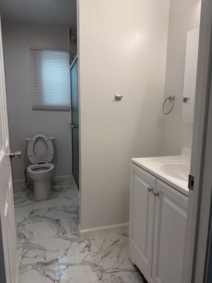 1027 Keyes Ave #2 - Photo 3 of 8