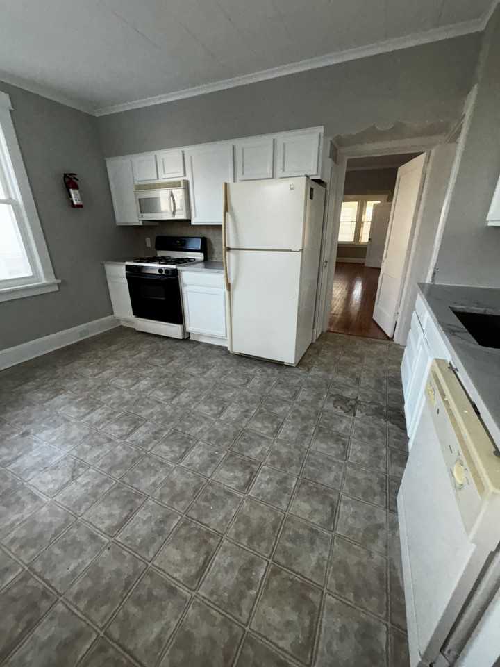 8 N 12th St #2 - Photo 6 of 6