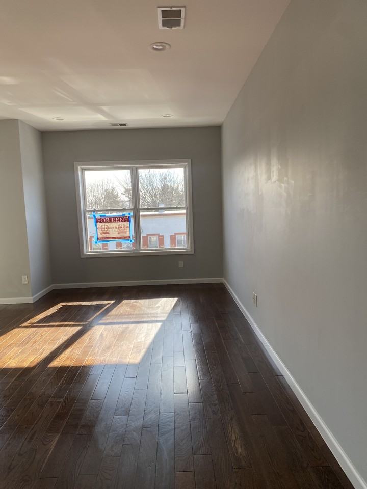 153 23rd Ave #2 - Photo 7 of 9