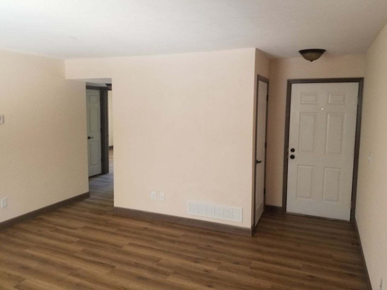 1623 Red Bud Dr #L - Photo 3 of 13