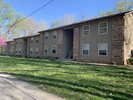 featured image of 1623 Red Bud Dr #G