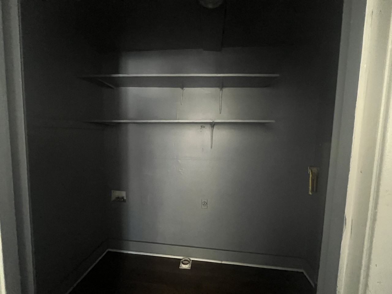 209 Laurel St #NA - Photo 6 of 10