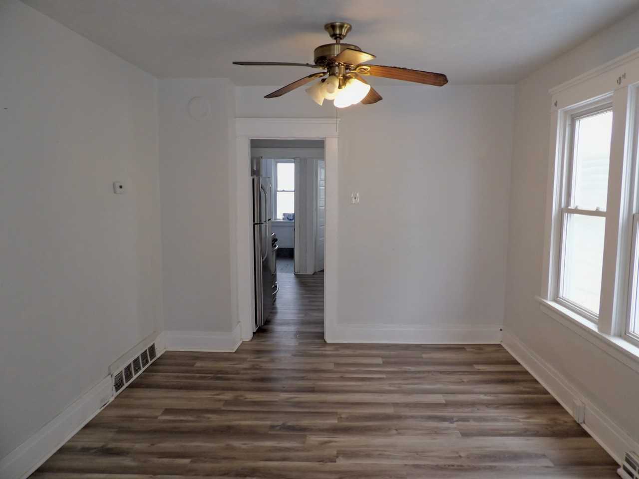 2099 Niagara St #A - Photo 3 of 16