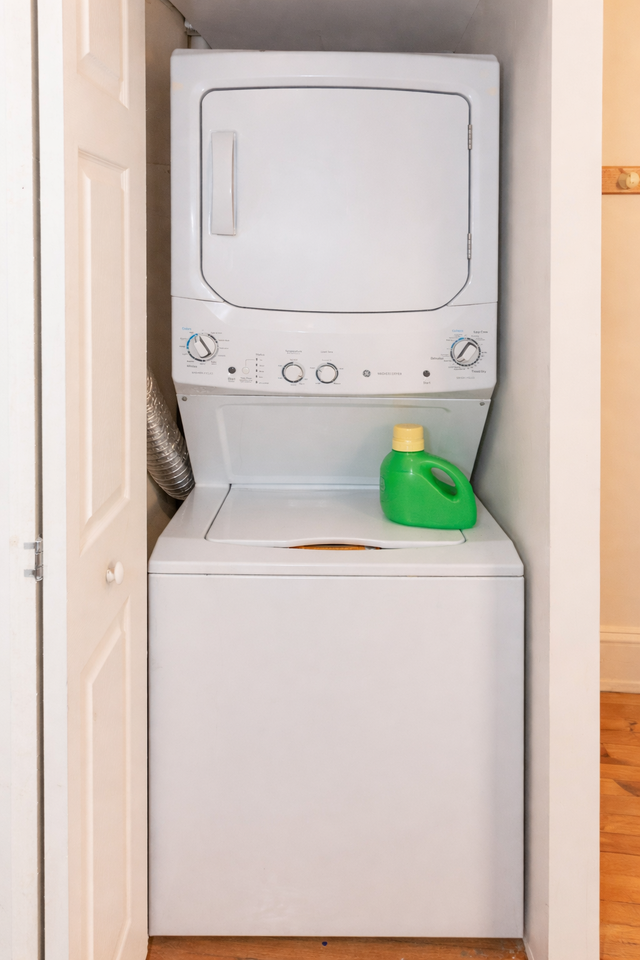 109 W Monument St #2B - Photo 6 of 9