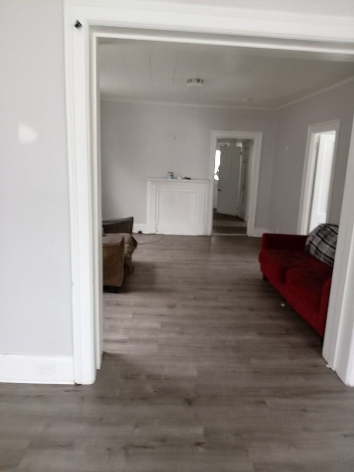 417 6th Ave #1 - Photo 4 of 9