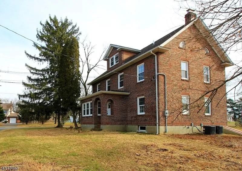 227 Sunnymead Rd #NA - Photo 2 of 13