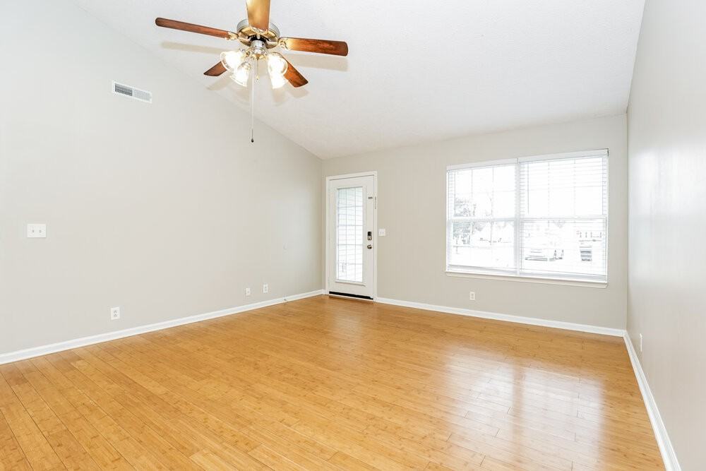 2716 Nugget Ct - Photo 4 of 16