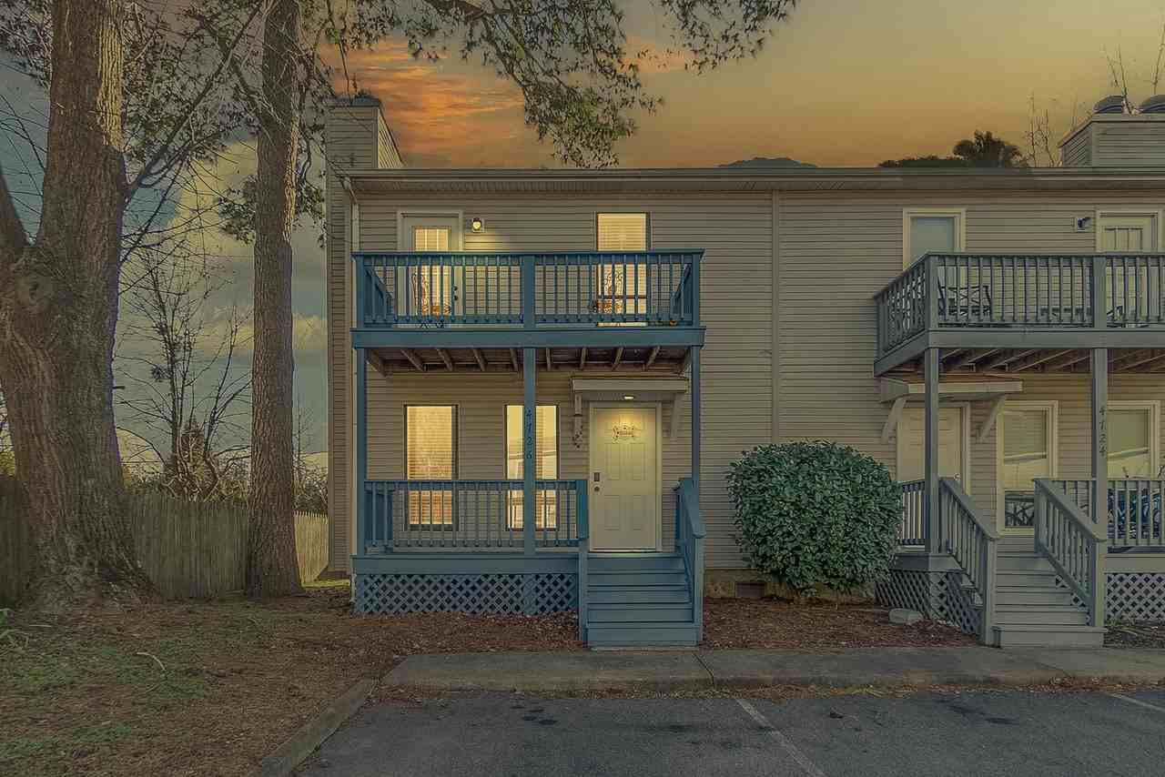 4726 Hollis Rd - Photo 4 of 20