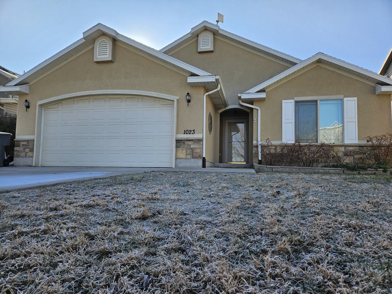 1023 Boston Ct #NA - Photo 2 of 36