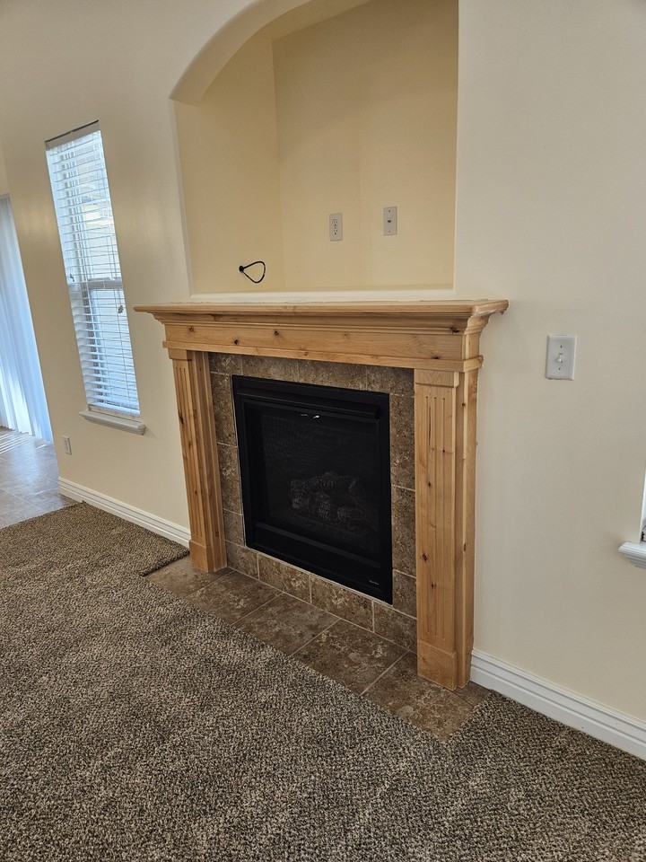 1023 Boston Ct #NA - Photo 7 of 36