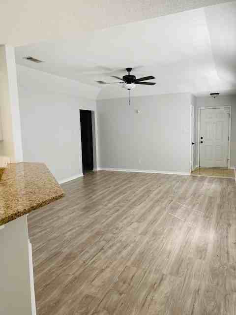 511 Westchase Ct N #NA - Photo 7 of 16