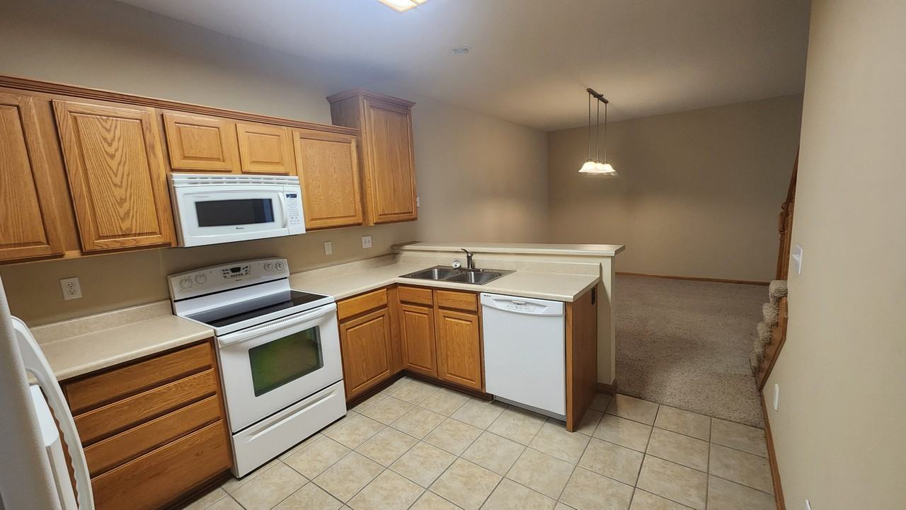 1208 Se Birch Ln #NA - Photo 5 of 16