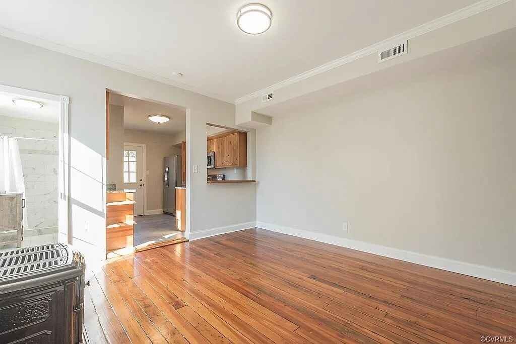 2 N Plum St #NA - Photo 6 of 25