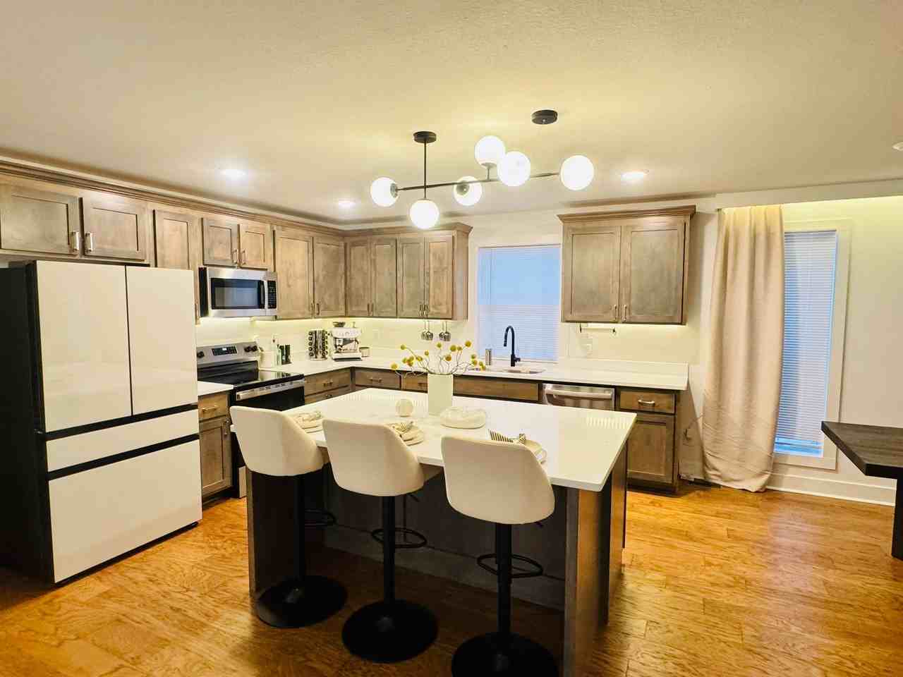 218 High St Apt A #NA - Photo 7 of 30