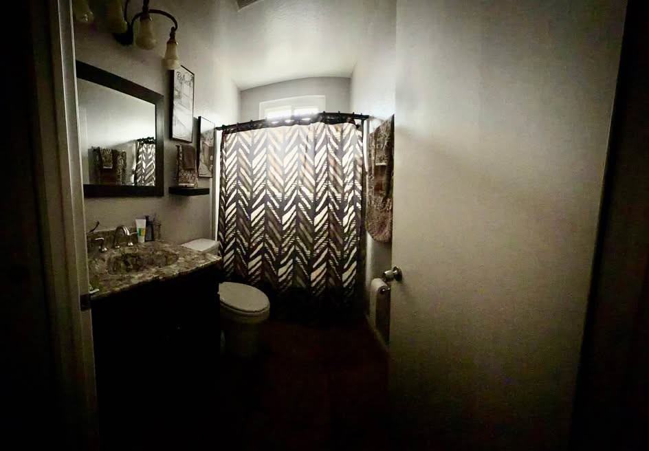 27 Town Square Pl - Photo 7 of 8