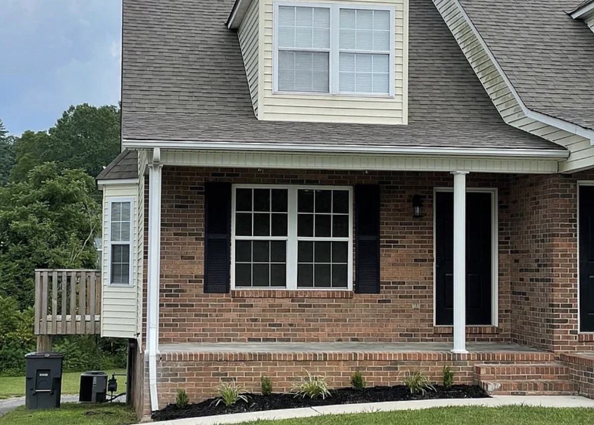 928 Nottingham Dr #928 - Photo 2 of 23