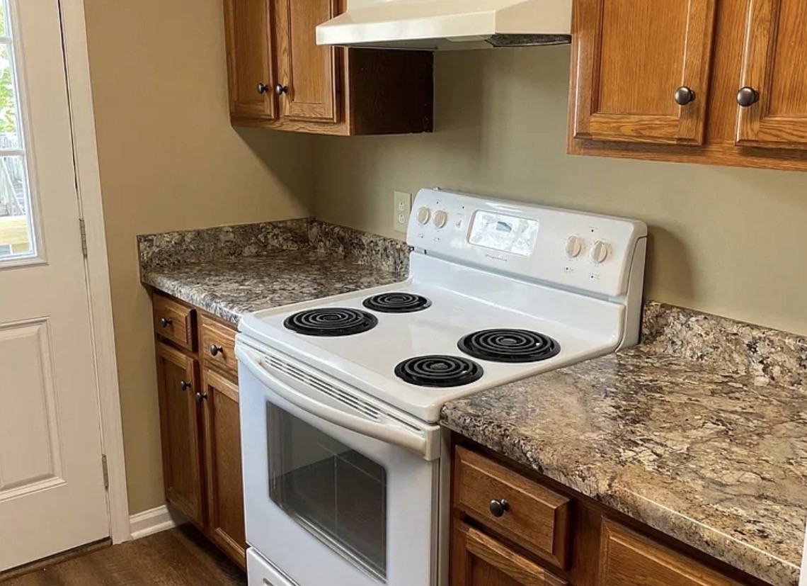 928 Nottingham Dr #928 - Photo 7 of 23