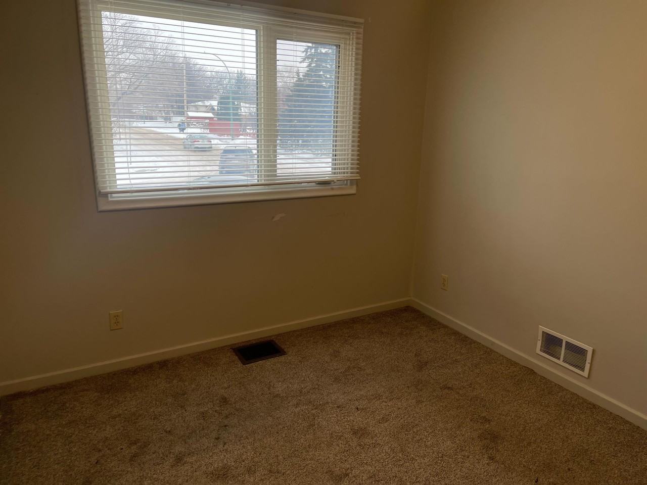 824 McIntosh Street - Photo 3 of 14