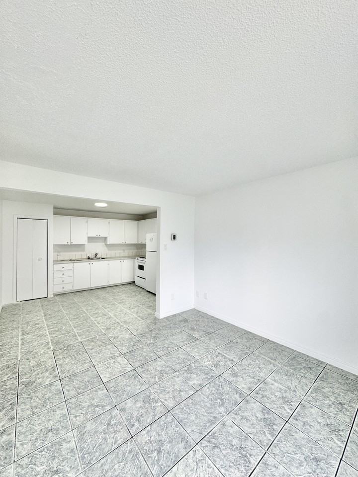 914 Desaulniers - Photo 4 of 7