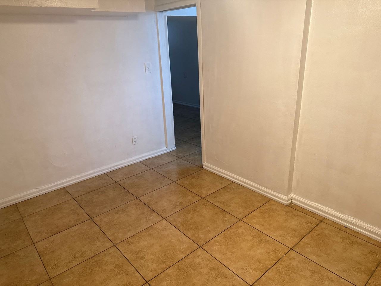 Great apartment - Photo 3 of 4