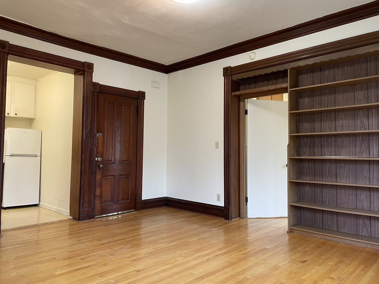 1102 E Johnson St #1 - Photo 4 of 17