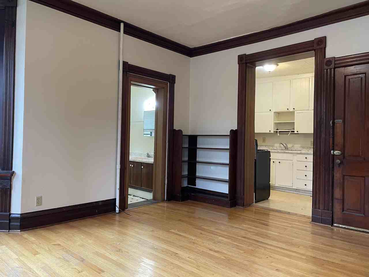 1102 E Johnson St #1 - Photo 5 of 17