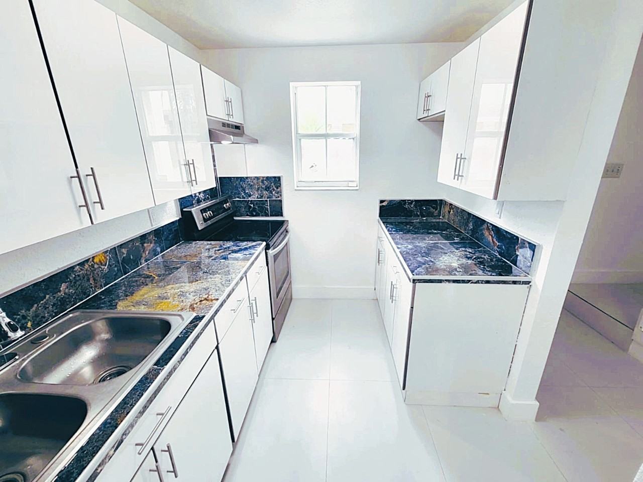 19504 Sw 103rd Ct #19504 - Photo 5 of 18