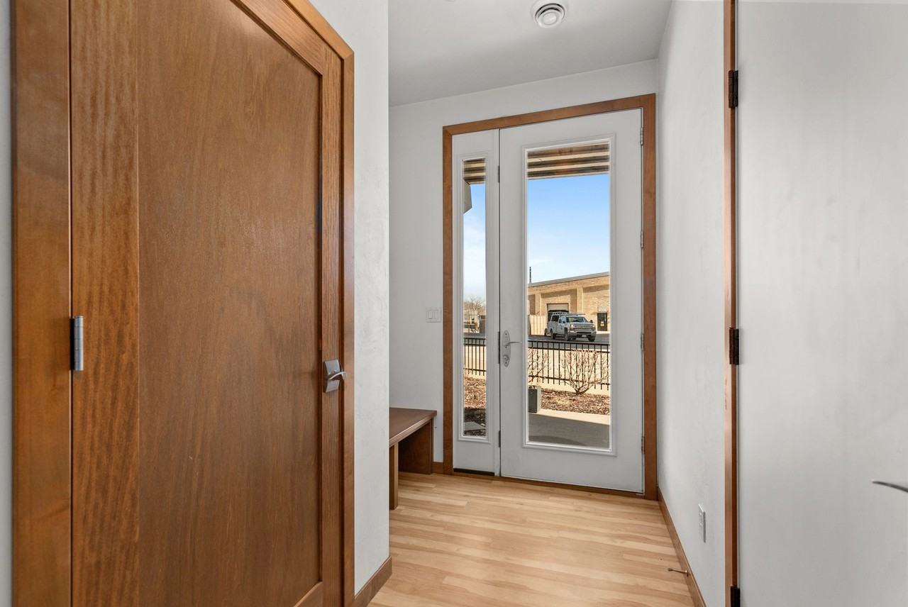 1141 E Banta Ct #1141 - Photo 5 of 50