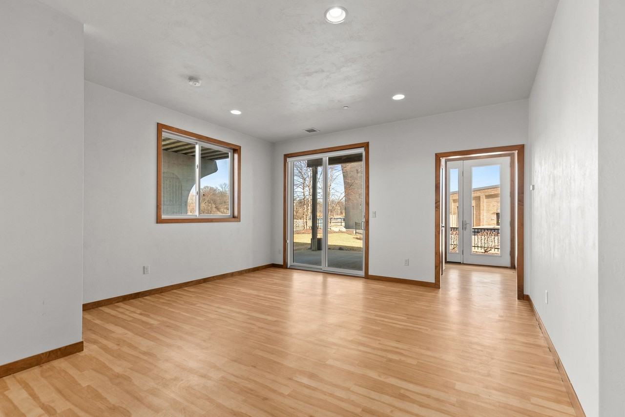 1141 E Banta Ct #1141 - Photo 6 of 50