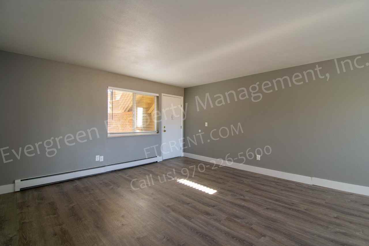 2012 W Plum St - Photo 3 of 22