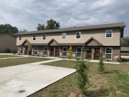 featured image of 419 Meadow Dr #5