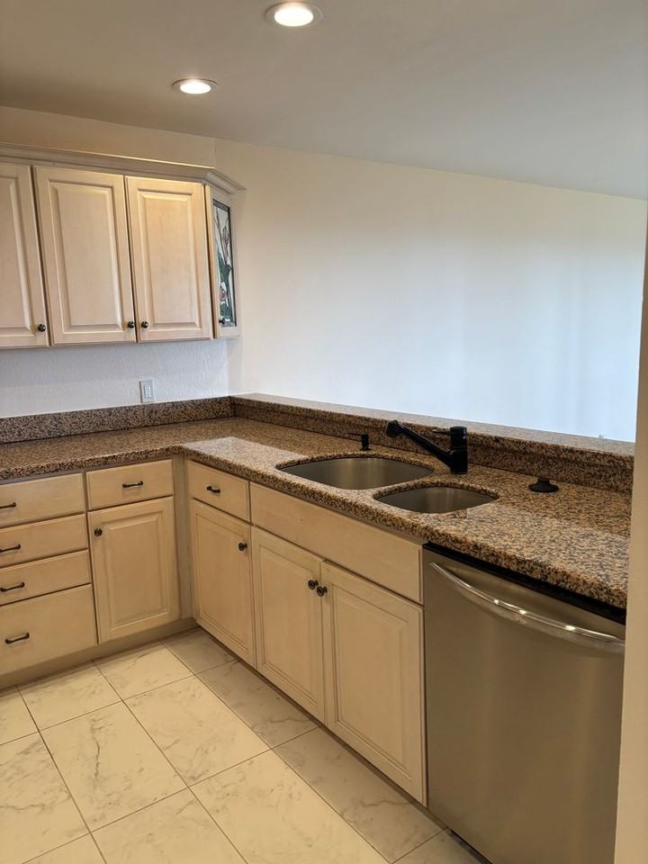 12 Ocean Pines Ln - Photo 3 of 16