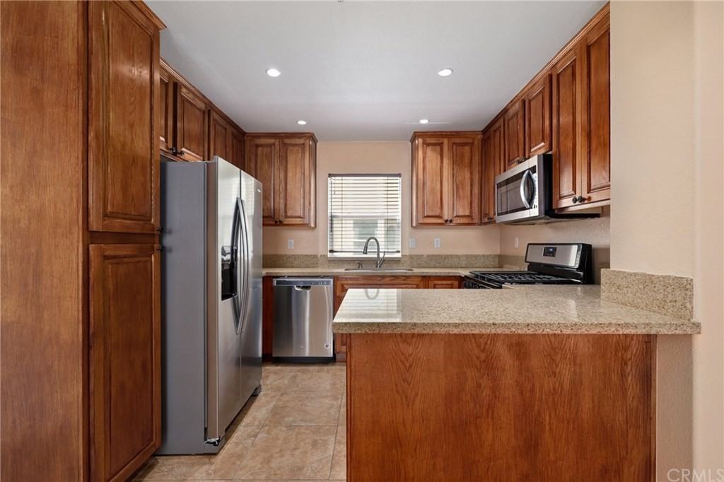 8638 La Salle St #8638 - Photo 6 of 17