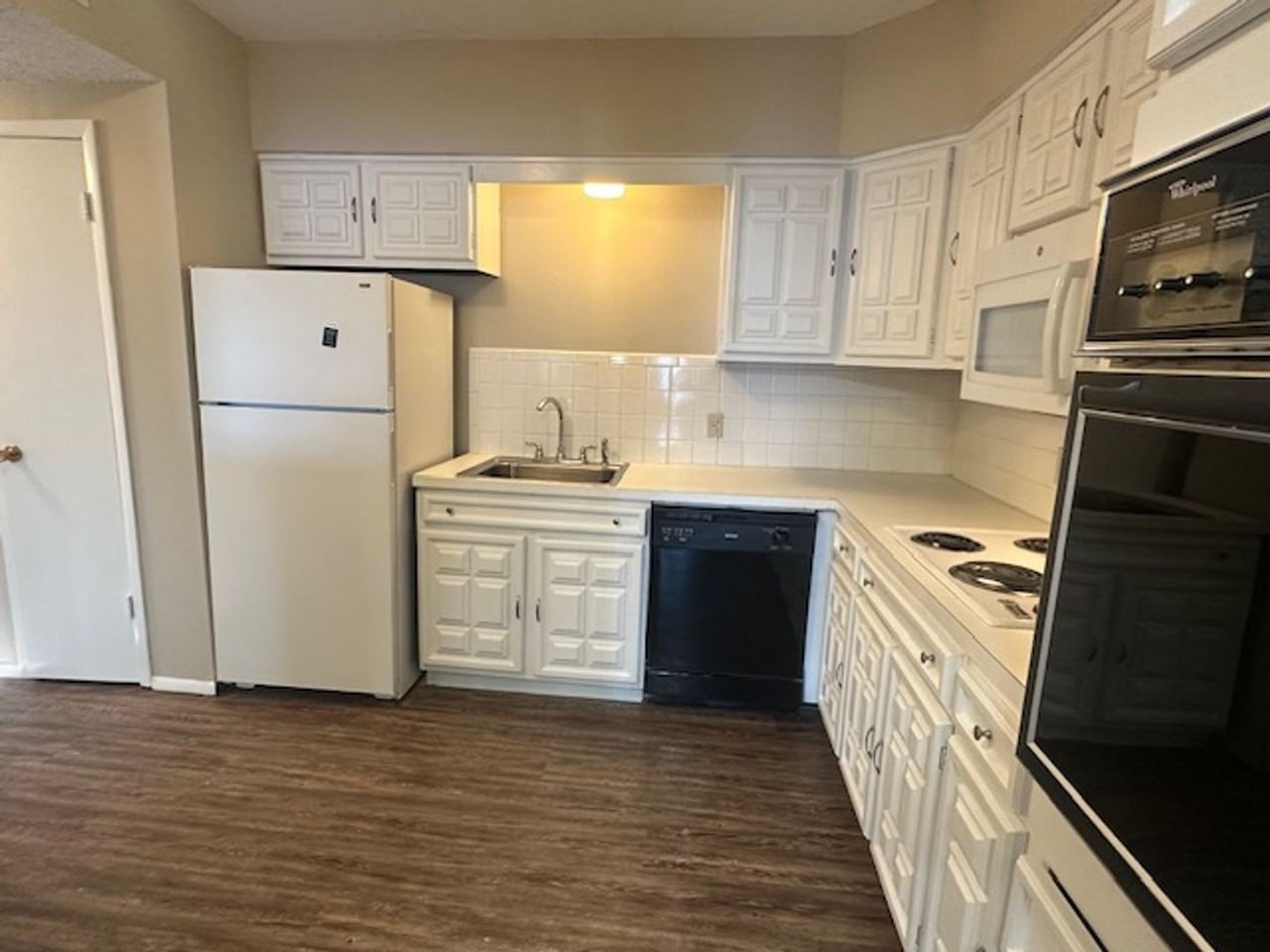 Twin Lakes Apartments - Photo 4 of 50