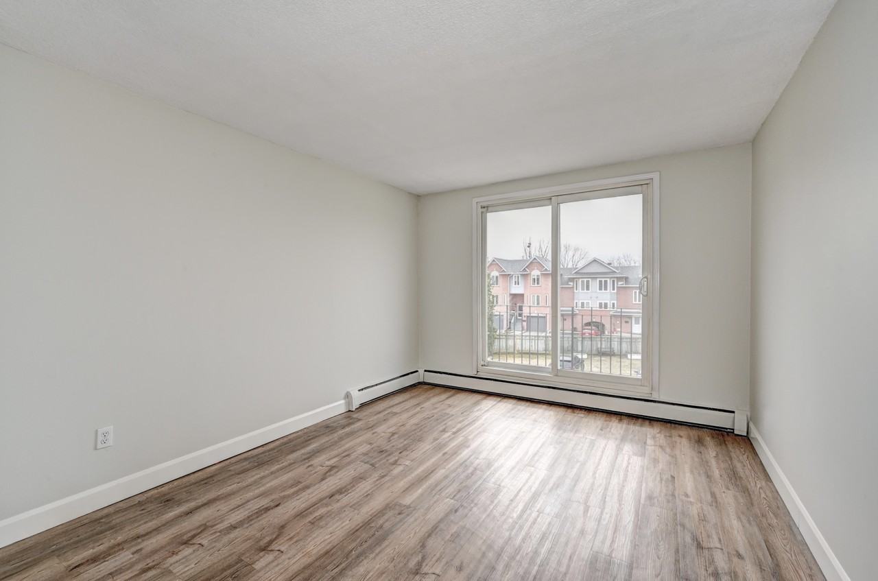 Skyway Estate Apartments - Photo 7 of 18