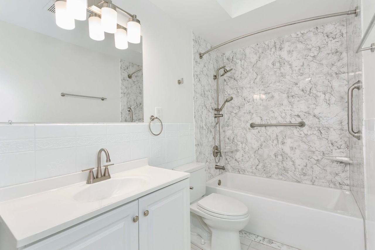 1511 1511 N Harmon - Main Home - Photo 5 of 17