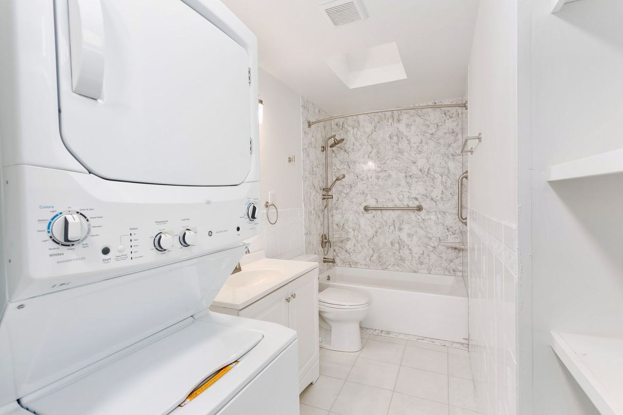 1511 1511 N Harmon - Main Home - Photo 6 of 17