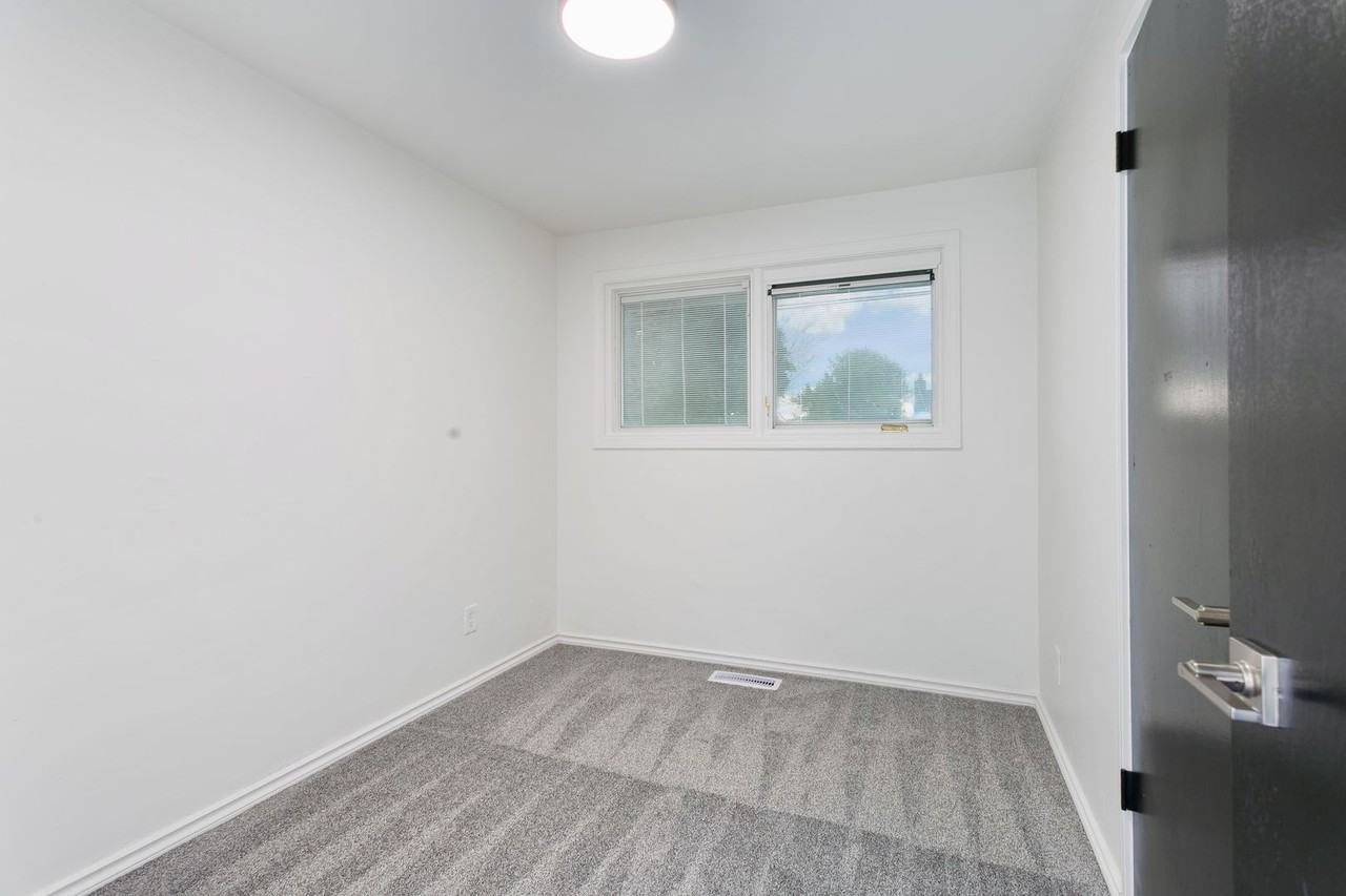 1511 1511 N Harmon - Main Home - Photo 7 of 17