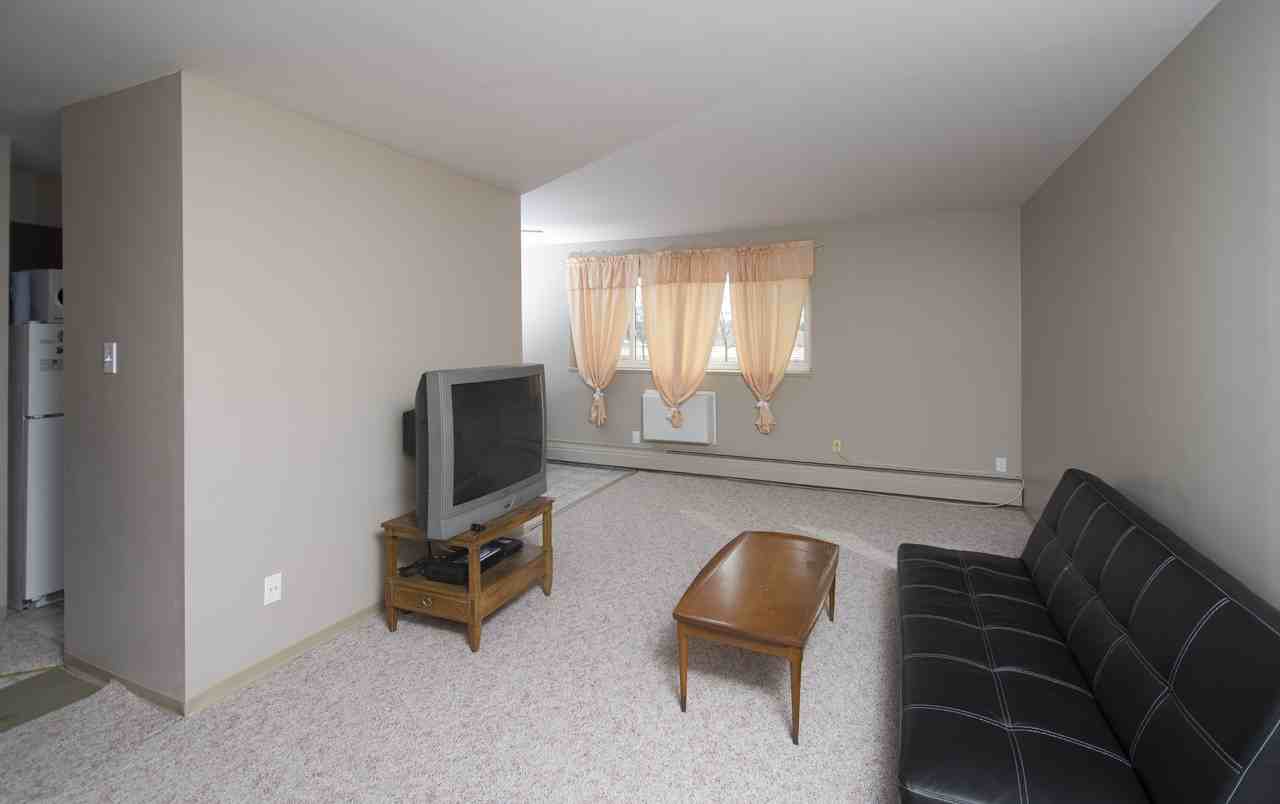 234 Moray Street - Photo 2 of 14