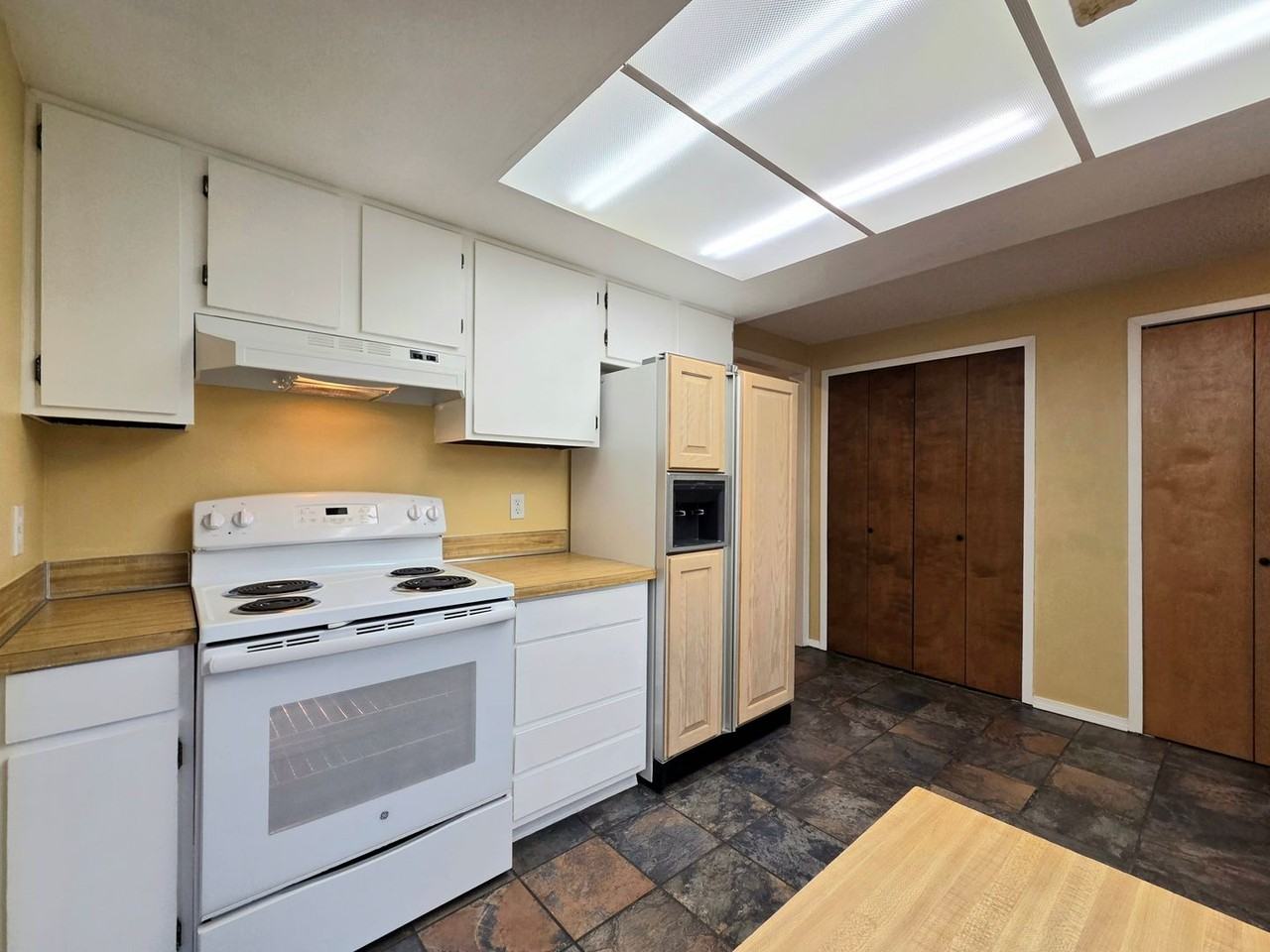 1312 Springwater Ave - Photo 2 of 24