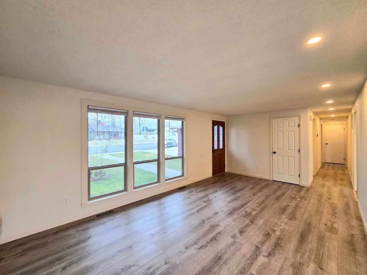 1312 Springwater Ave - Photo 7 of 24