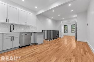 featured image of Hart St #1