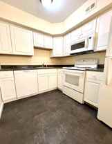 246 Washington Pl #246 - Photo 1 of 1