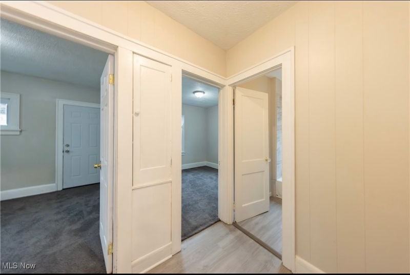 12604 Angelus Ave - Photo 5 of 44